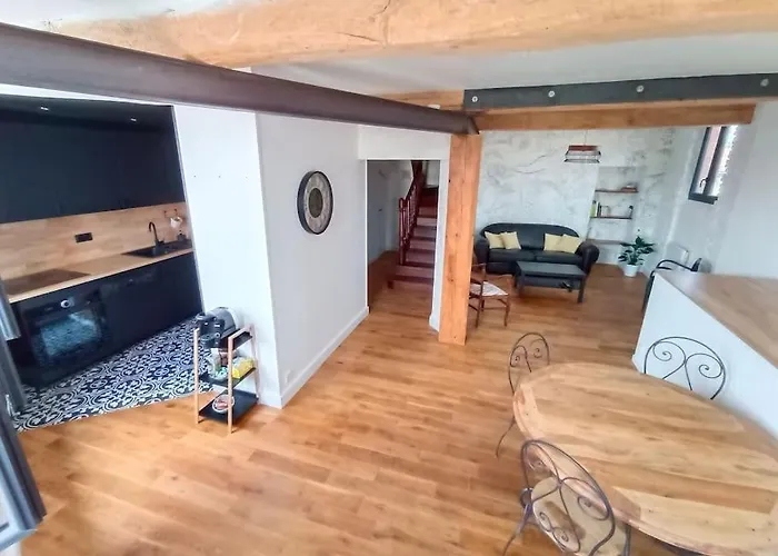 Maison De Village Climatisee Tout Confort